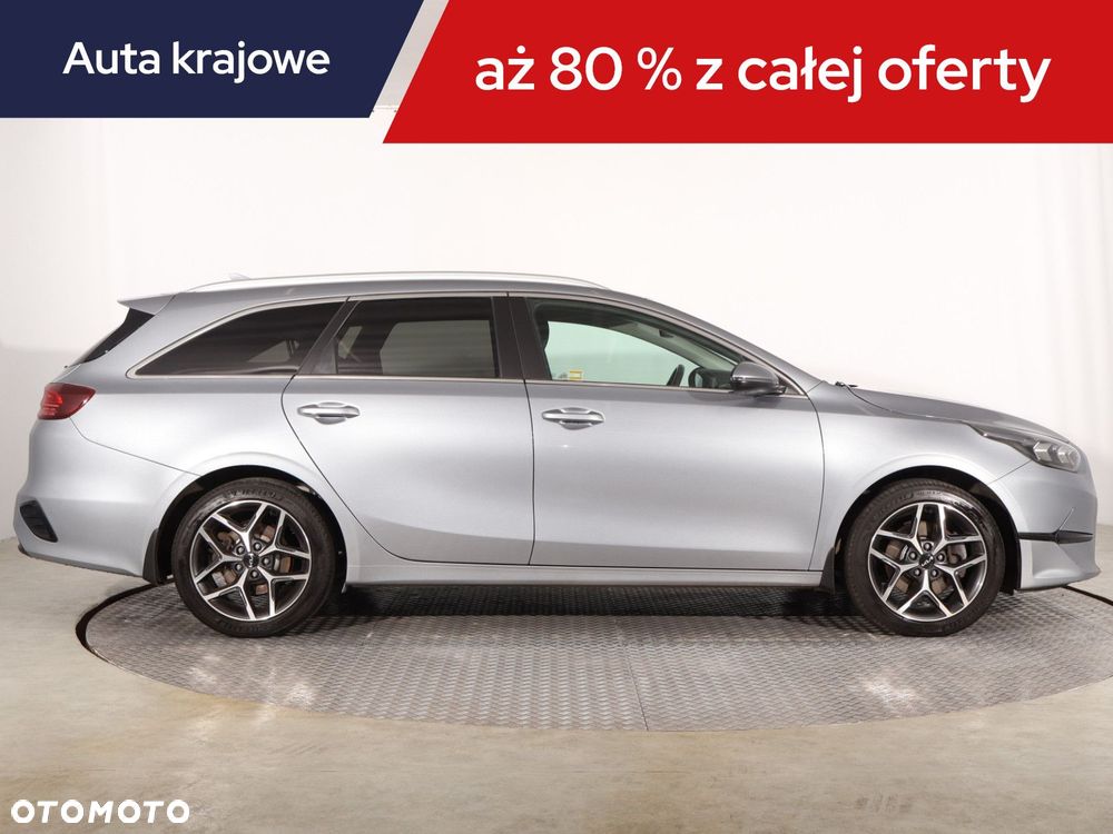 Kia Ceed - 8