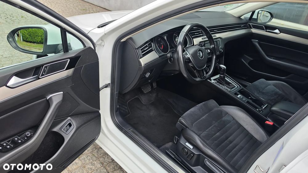 Volkswagen Passat 2.0 TDI SCR (BlueMotion Tech) 4Motion D Highline - 6