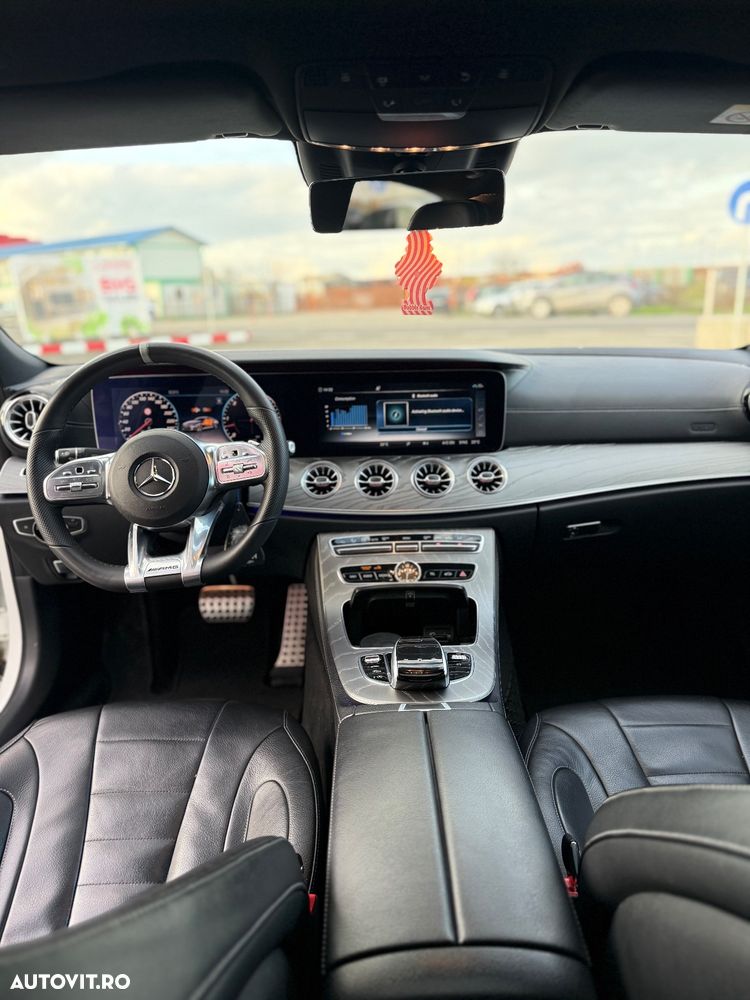 Mercedes-Benz CLS - 10