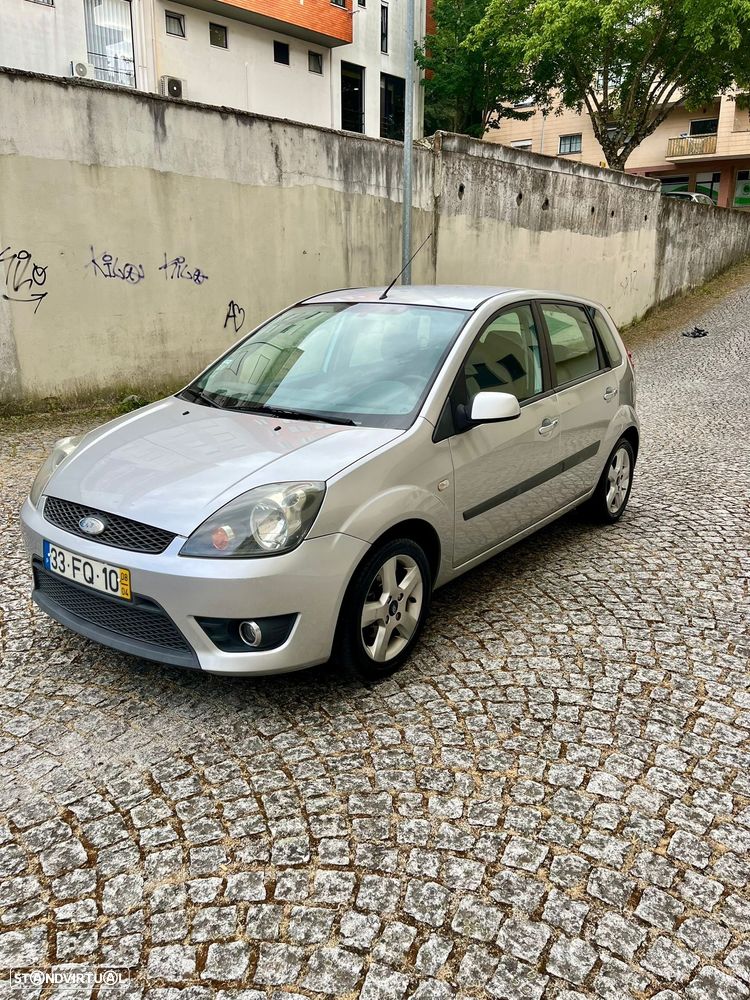 Ford Fiesta - 4