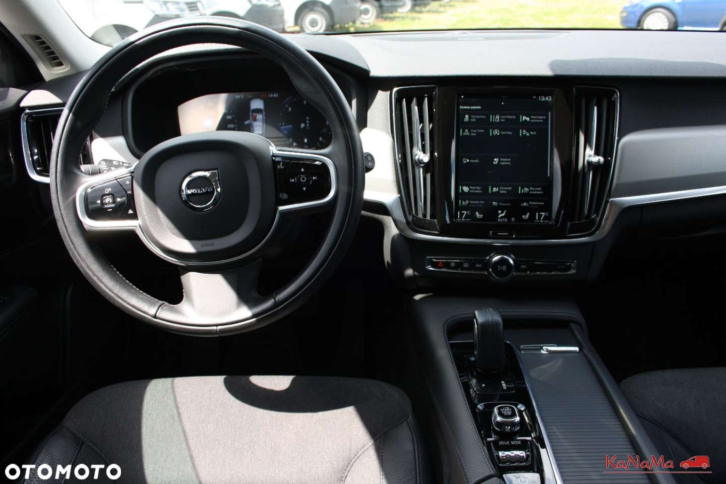 Volvo V90 Cross Country - 20