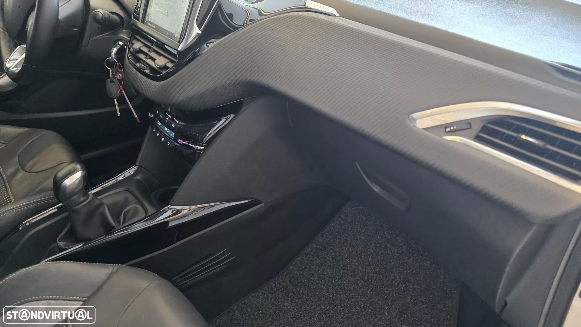 Peugeot 2008 1.4 HDi Allure - 48