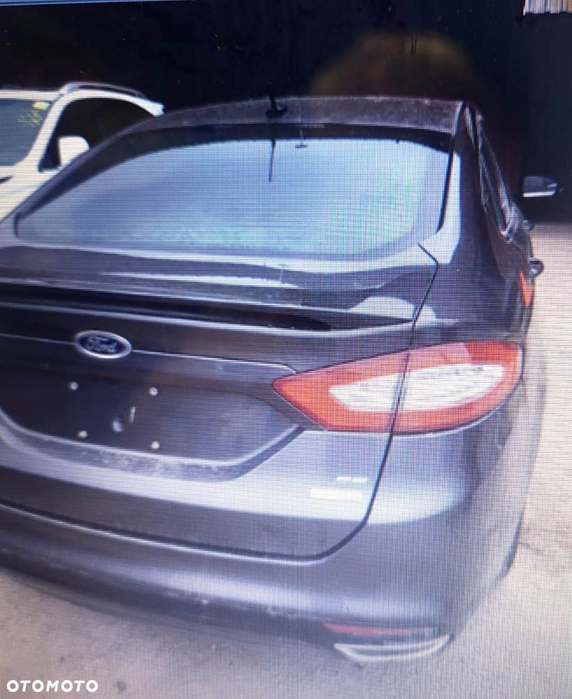 Ford Fusion 2.0 EcoBoost Titanium - 14