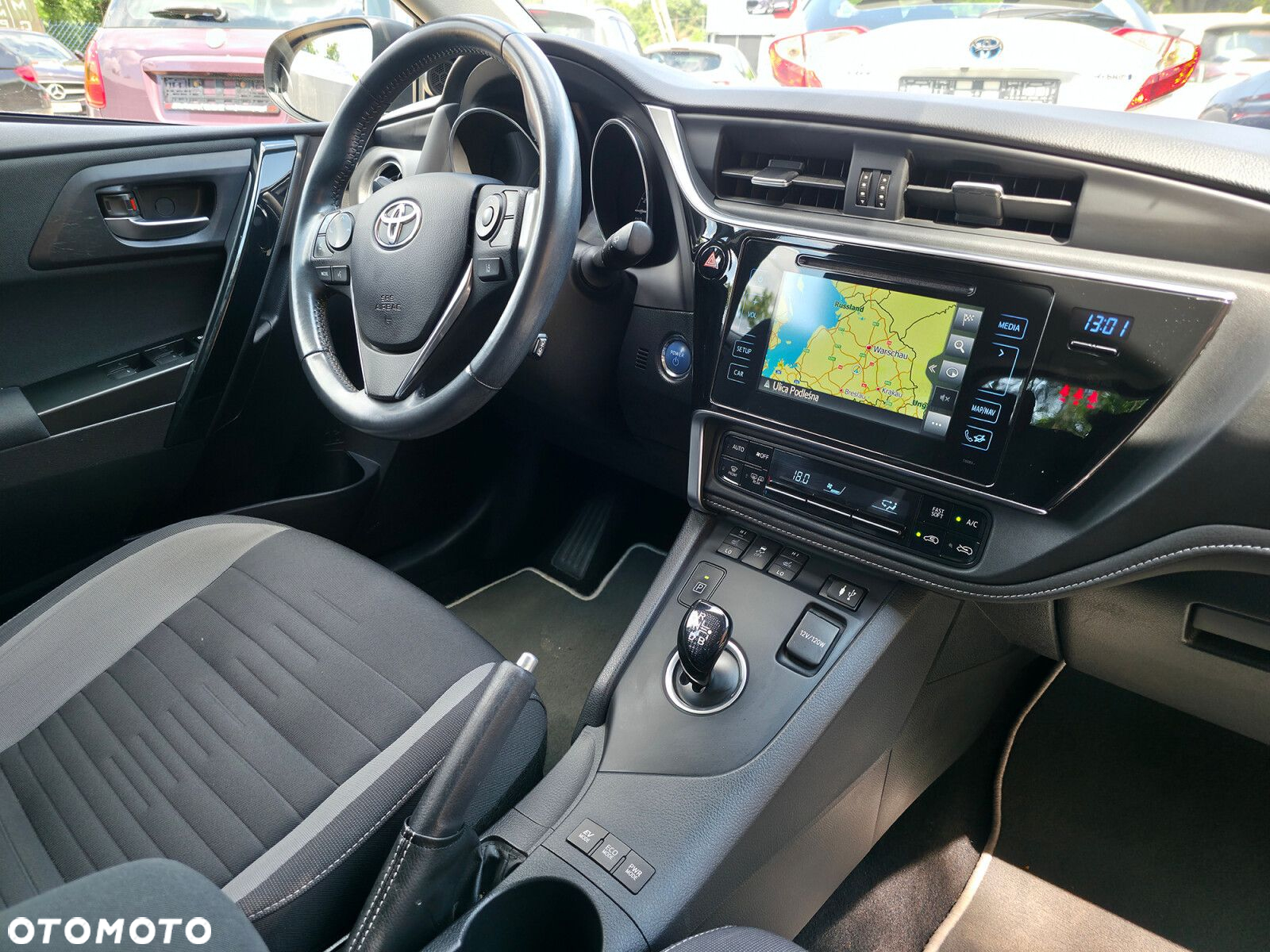 Toyota Auris - 11