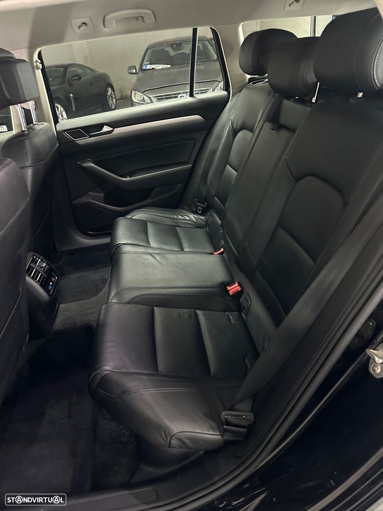 VW Passat Variant 2.0 TDi Confortline DSG - 13