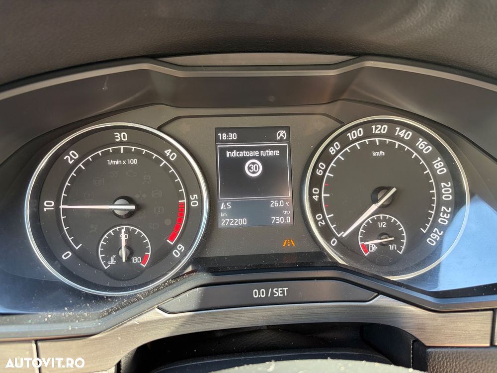 Skoda Superb 2.0 TDI DSG Ambition - 15