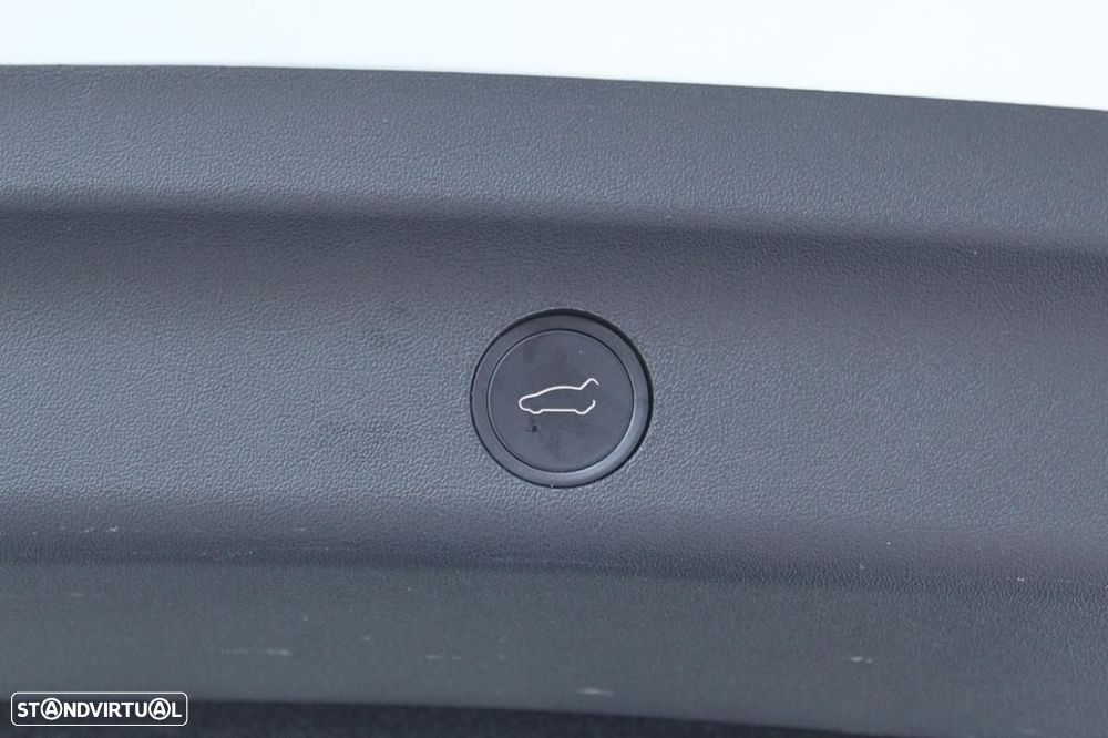 Tesla Model Y Long Range Tração Integral - 17