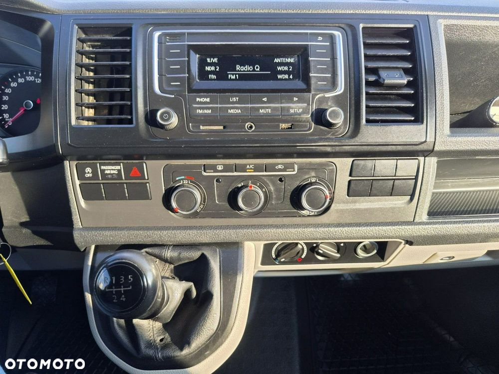 Volkswagen Transporter - 8