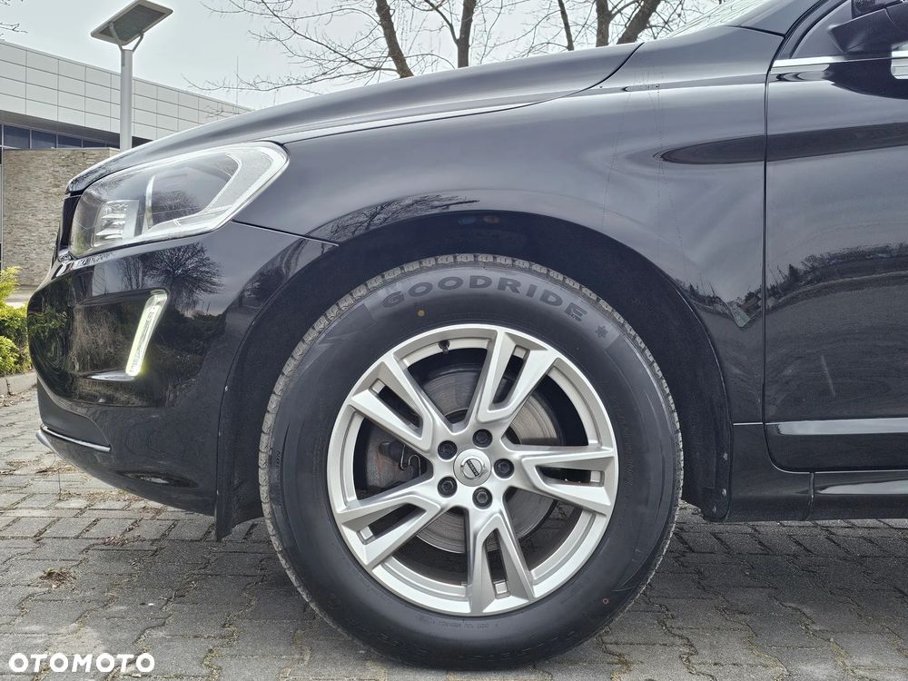 Volvo XC 60 D4 Momentum - 19
