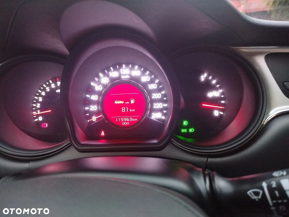 Kia Ceed - 16