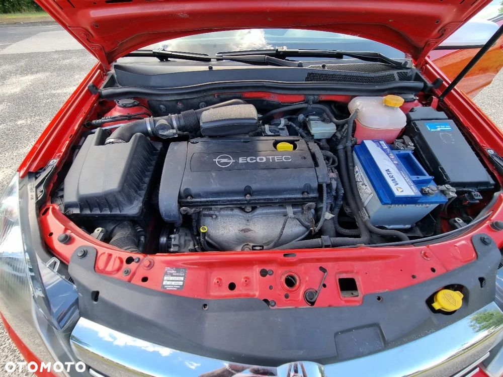 Opel Astra III GTC 1.6 Sport - 21