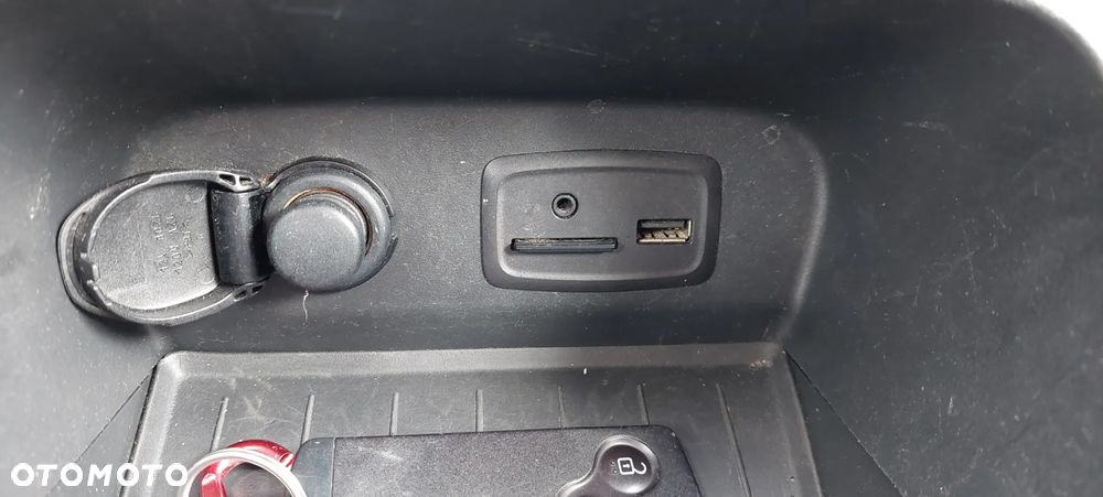 Renault Captur 1.5 dCi Energy Intens - 9