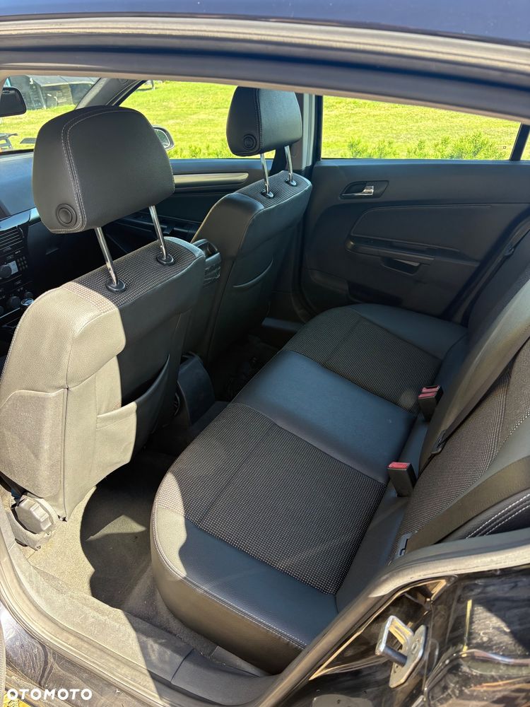 Opel Astra 1.7 CDTI - 9