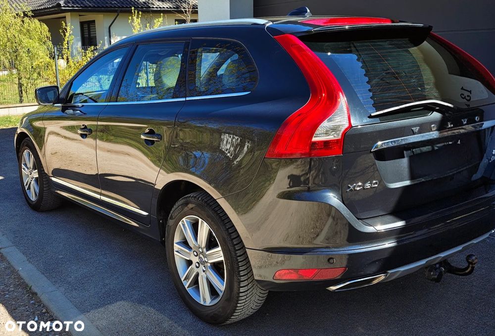 Volvo XC 60 D4 AWD Summum - 10