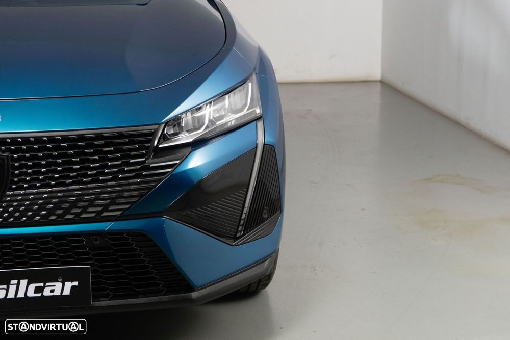Peugeot 408 1.2 Hybrid Allure e-DCS6 - 19