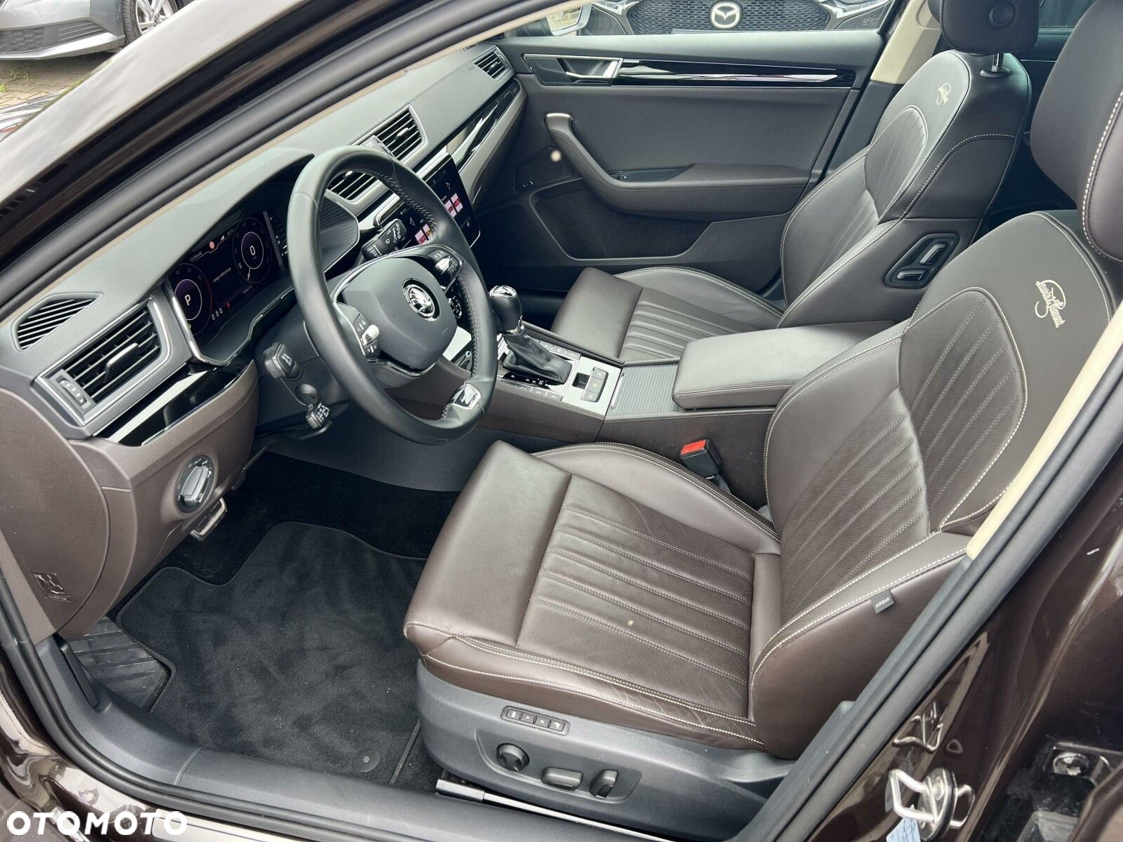 Skoda Superb 2.0 TSI 4x4 L&K DSG - 18
