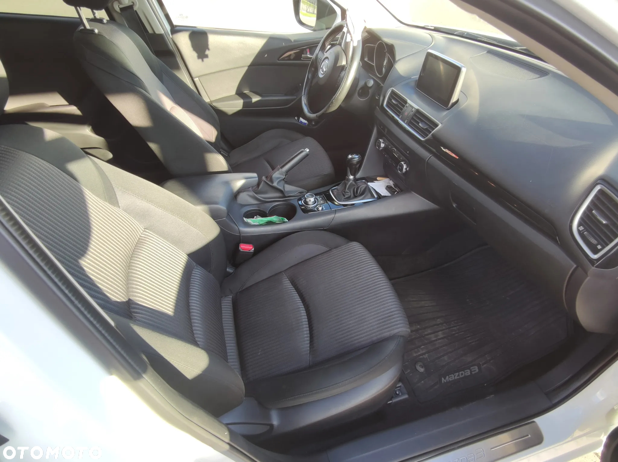Mazda 3 - 10
