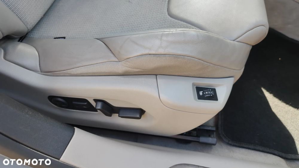Citroën C5 2.7 HDi V6 Exclusive - 23