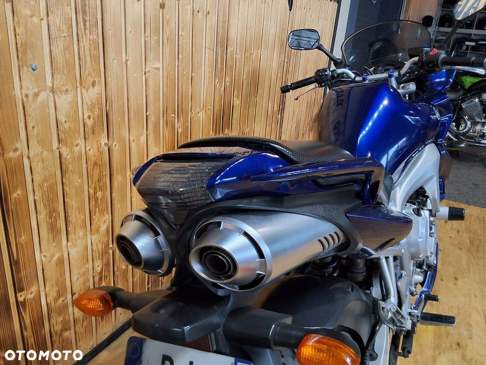 Yamaha FZ6 - 12