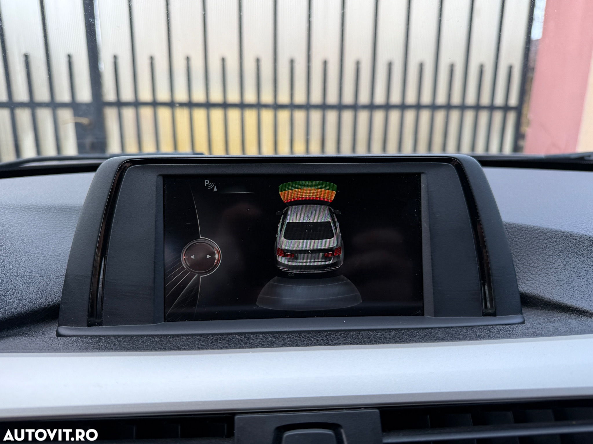 BMW Seria 3 316i - 13