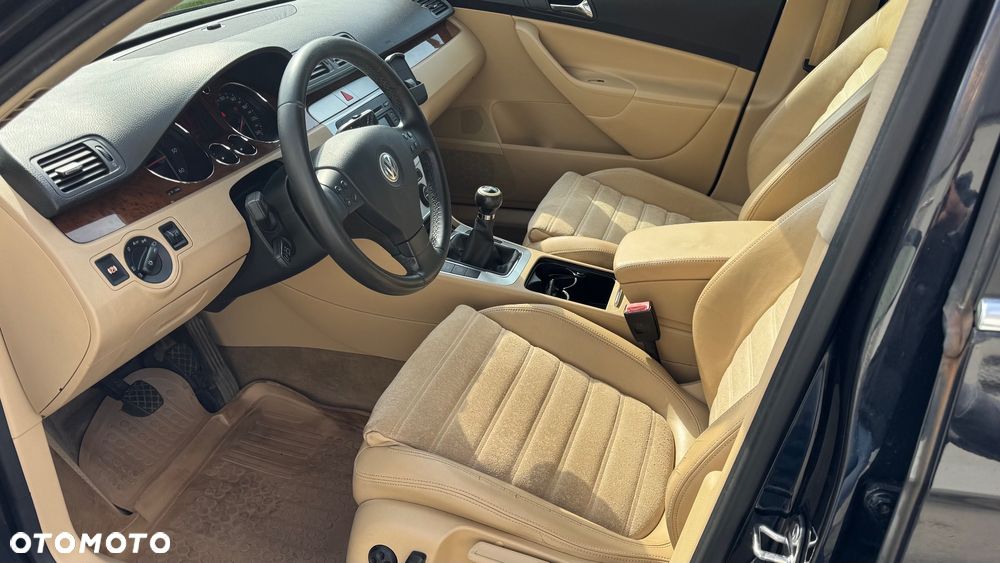 Volkswagen Passat 2.0 TDI Highline - 1