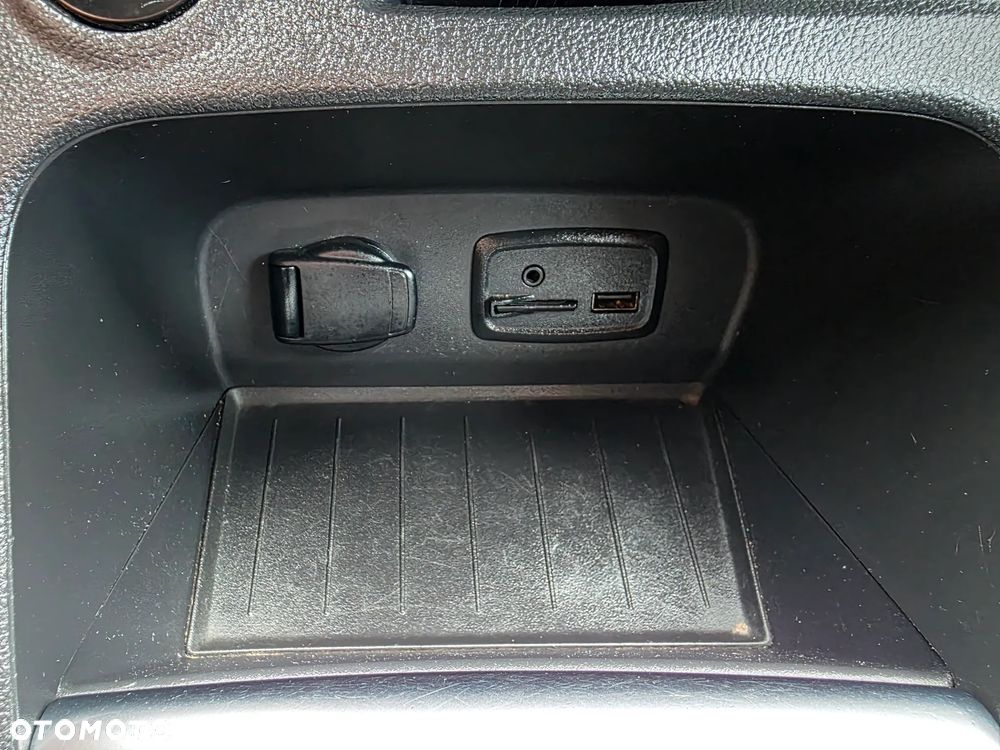 Renault Captur ENERGY TCe 90 Start&Stop Luxe - 24