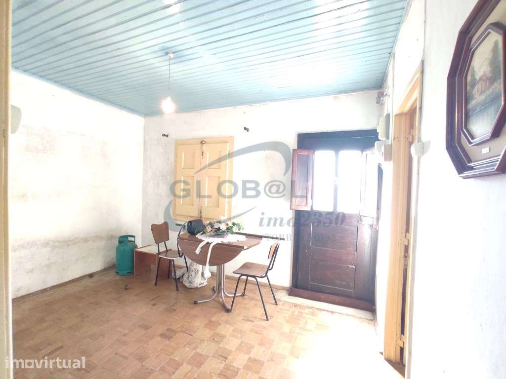 Quintinha com Moradia de Aldeia e Terreno em Zona Alta - Casal do P... - Grande imagem: 5/11