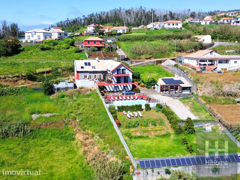 Moradia T8 em zona tranquila, com piscina e vista mar em Fajã Ovelh... - Grande imagem: 5/45