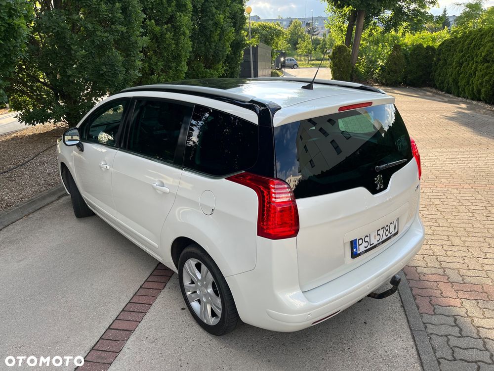 Peugeot 5008 HDI 115 Allure - 3