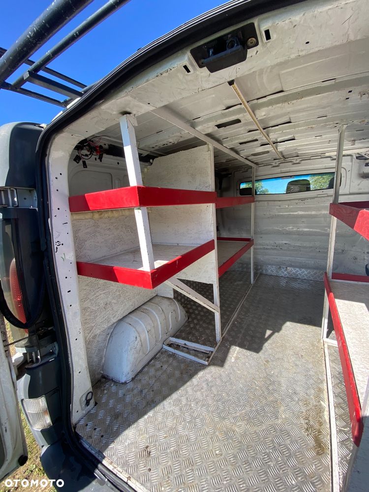 Opel Vivaro - 10