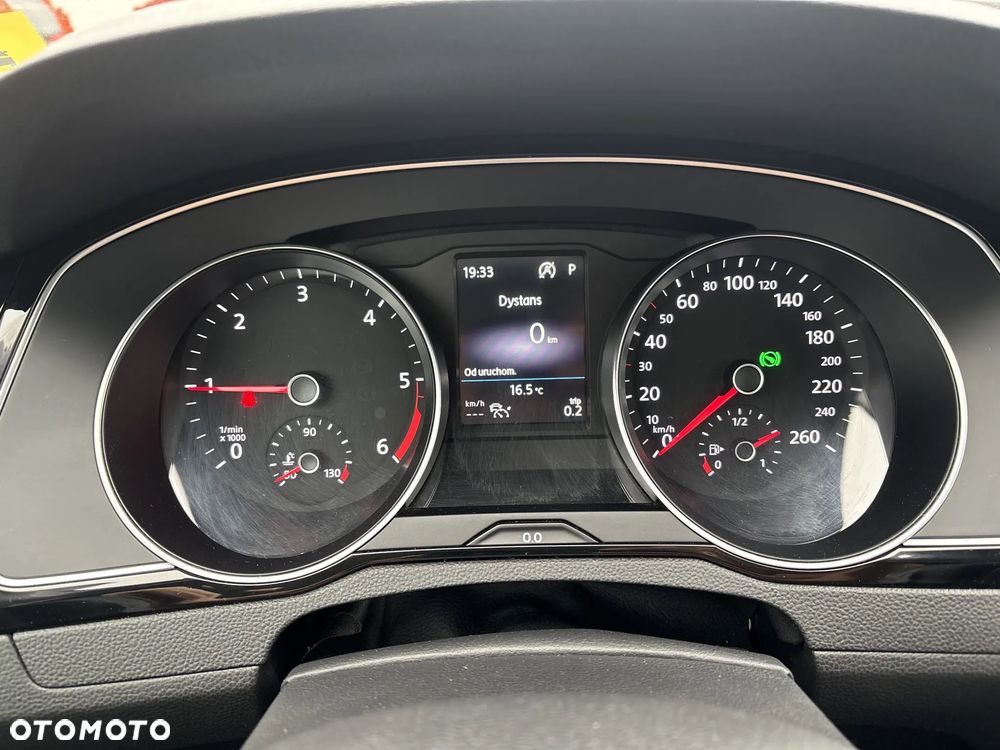 Volkswagen Passat Variant 2.0 TDI EVO Business DSG - 26
