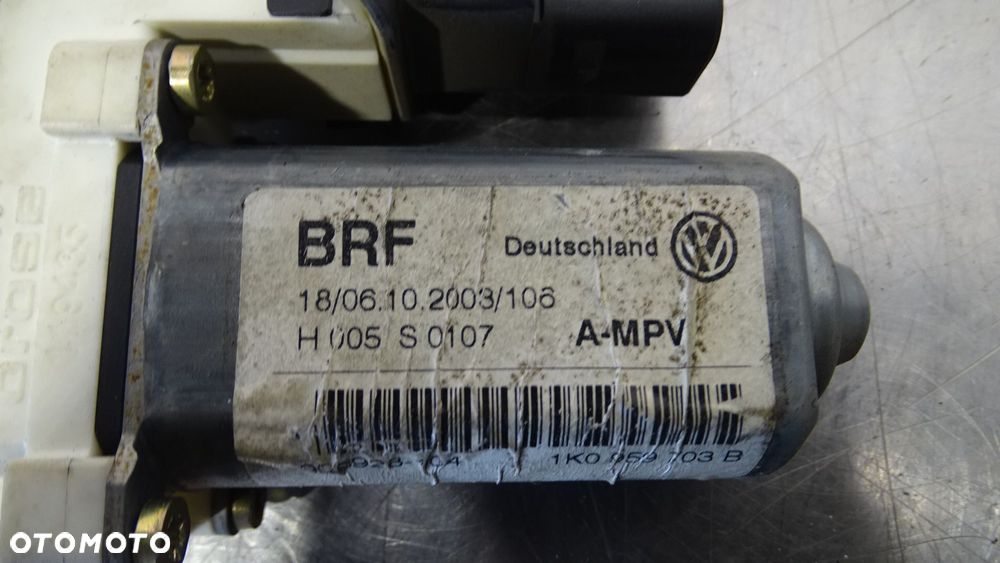 SILNICZEK SZYB LEWY TYŁ VOLKSWAGEN TOURAN I 2.0 1K0959703B