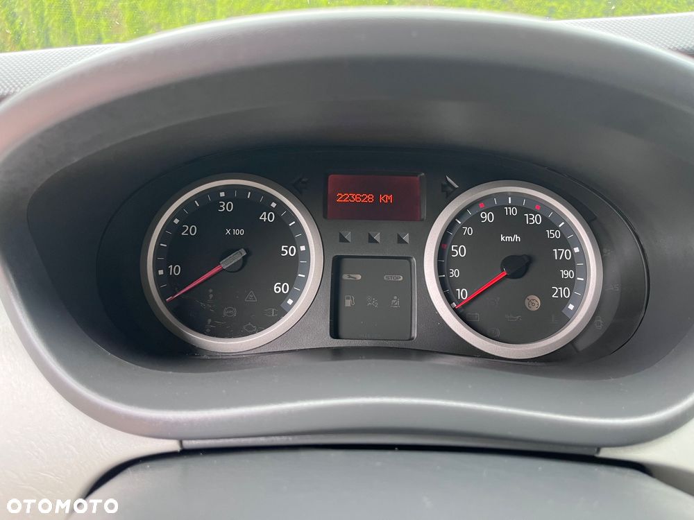 Renault TRAFIC - 9