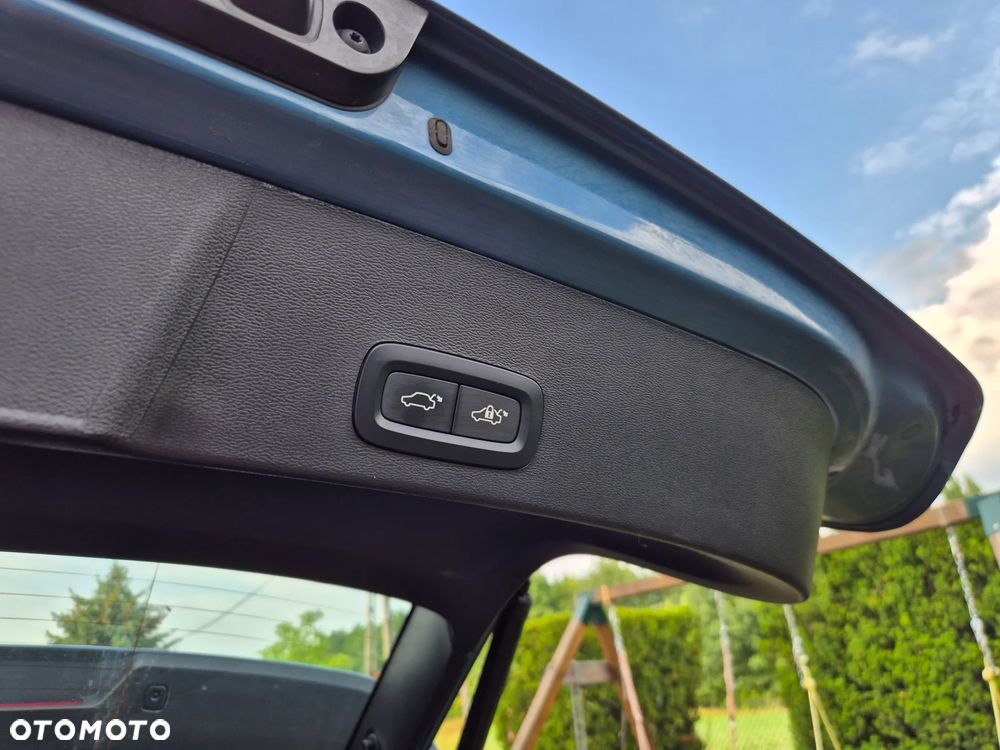 Volvo XC 40 B3 Core - 23