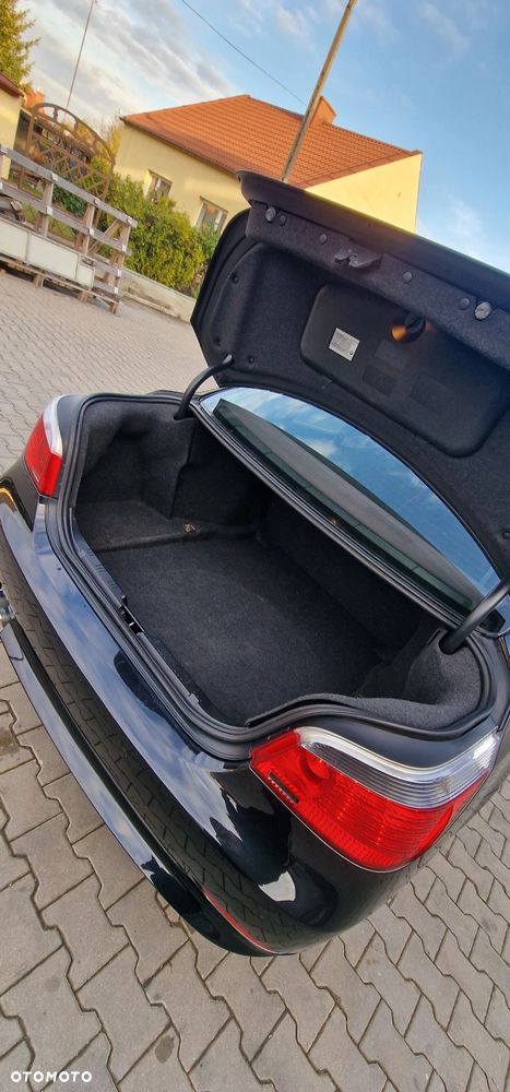BMW Seria 5 525d - 29