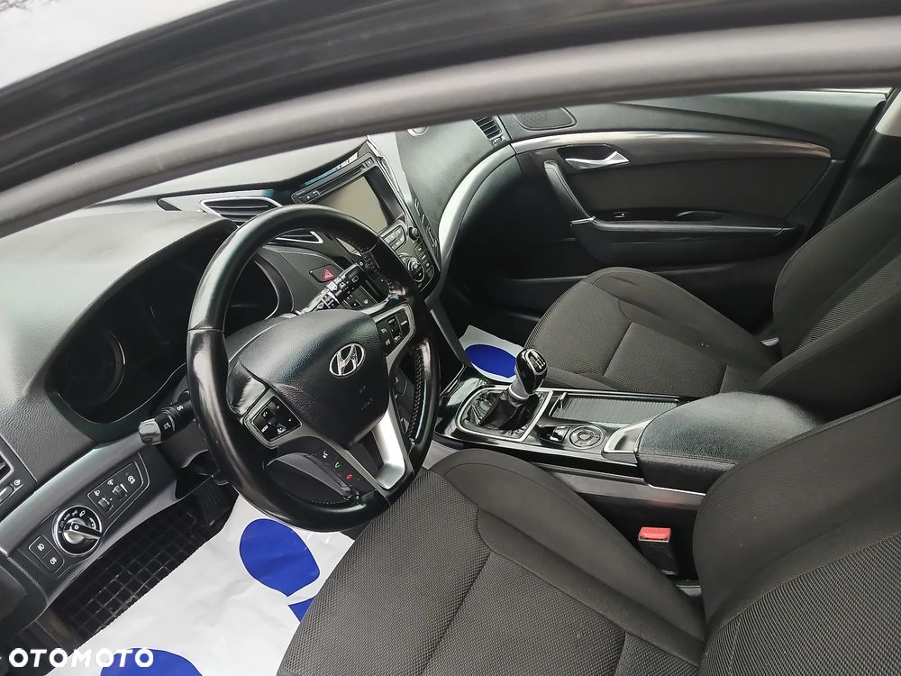 Hyundai i40 1.7 CRDi Comfort + - 15