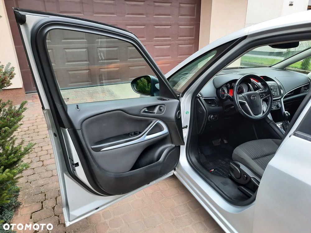 Opel Zafira - 8