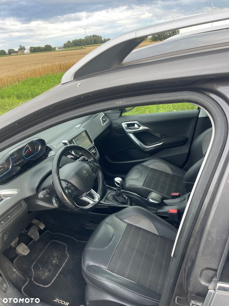 Peugeot 2008 - 9