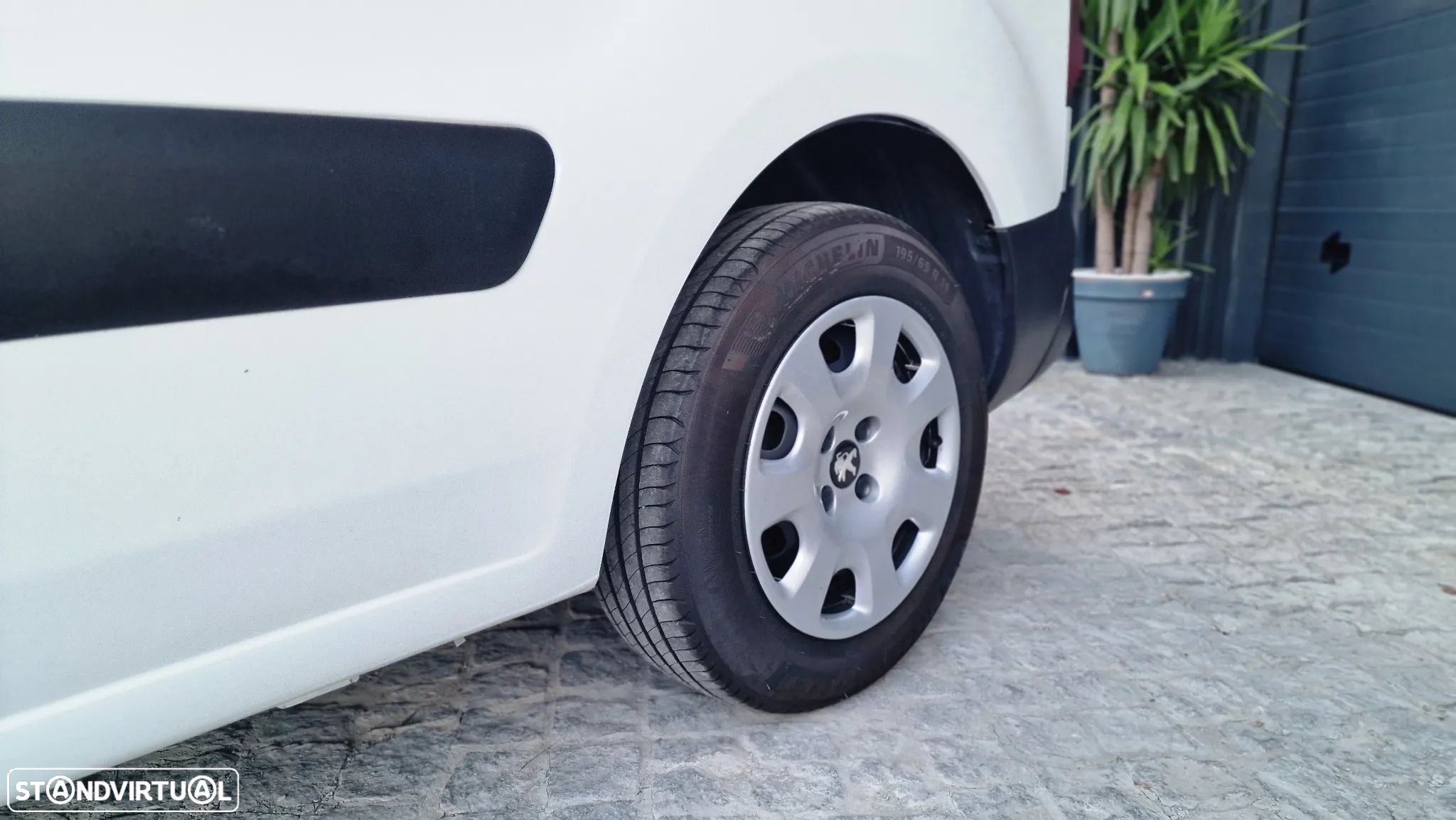 Peugeot PARTNER 1,6 HDI PREMIUM 100CV 3 LUG GPS - 9