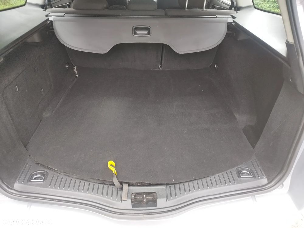 Ford Mondeo 2.0 TDCI Titanium S - 18