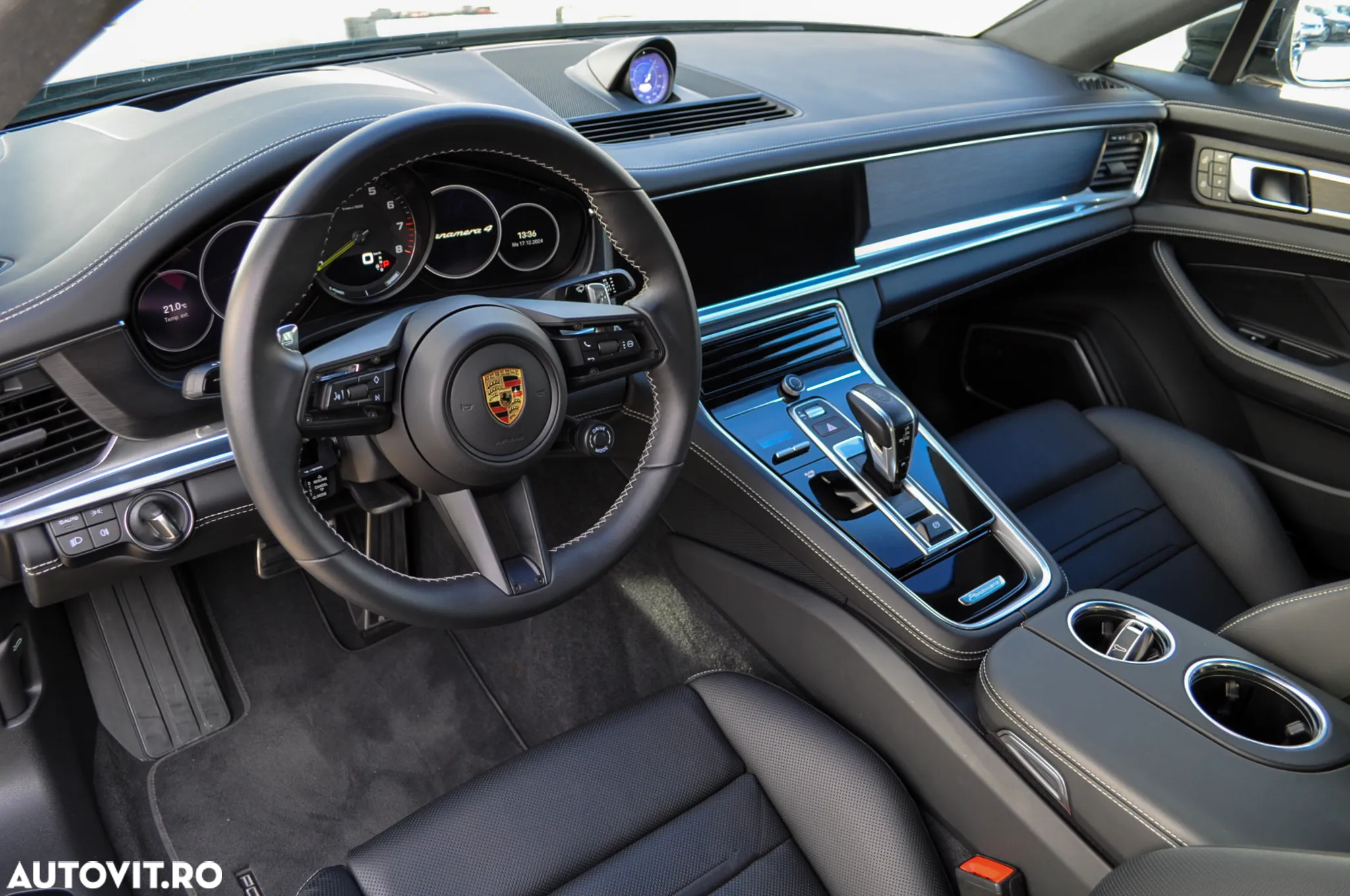 Porsche Panamera 4 E-Hybrid Platinum Edition - 14