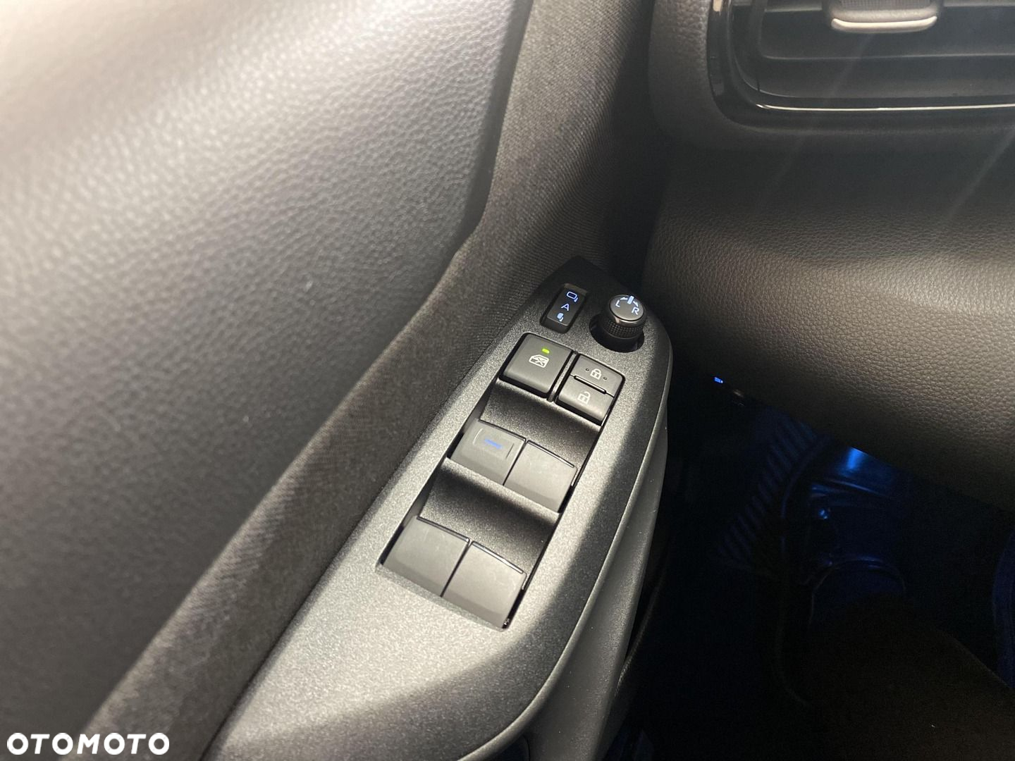Toyota Yaris Cross - 21