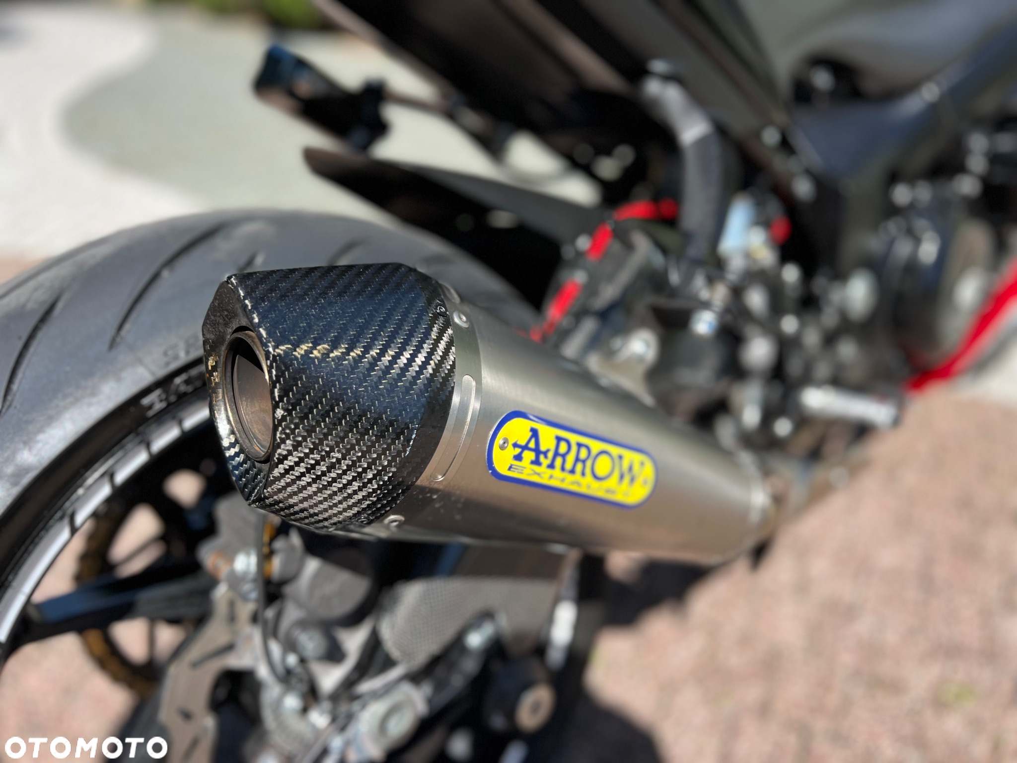 Suzuki GSX - 12