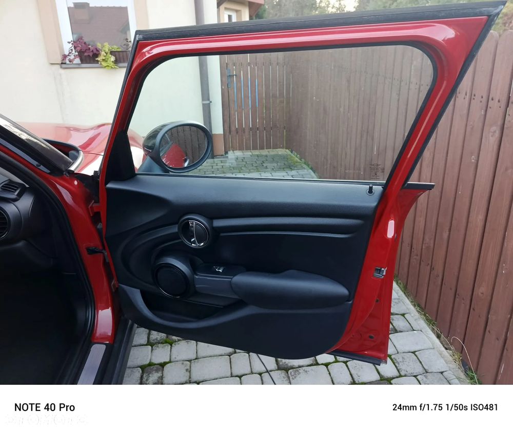 MINI Cooper Standard - 24