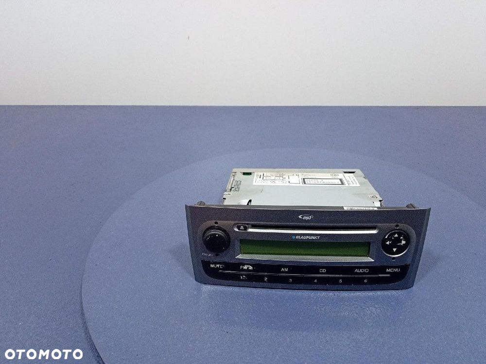 FIAT GRANDE PUNTO RADIO CD MP3 FABRYCZNE OEM BLAUPUNKT 7354813000 - 1
