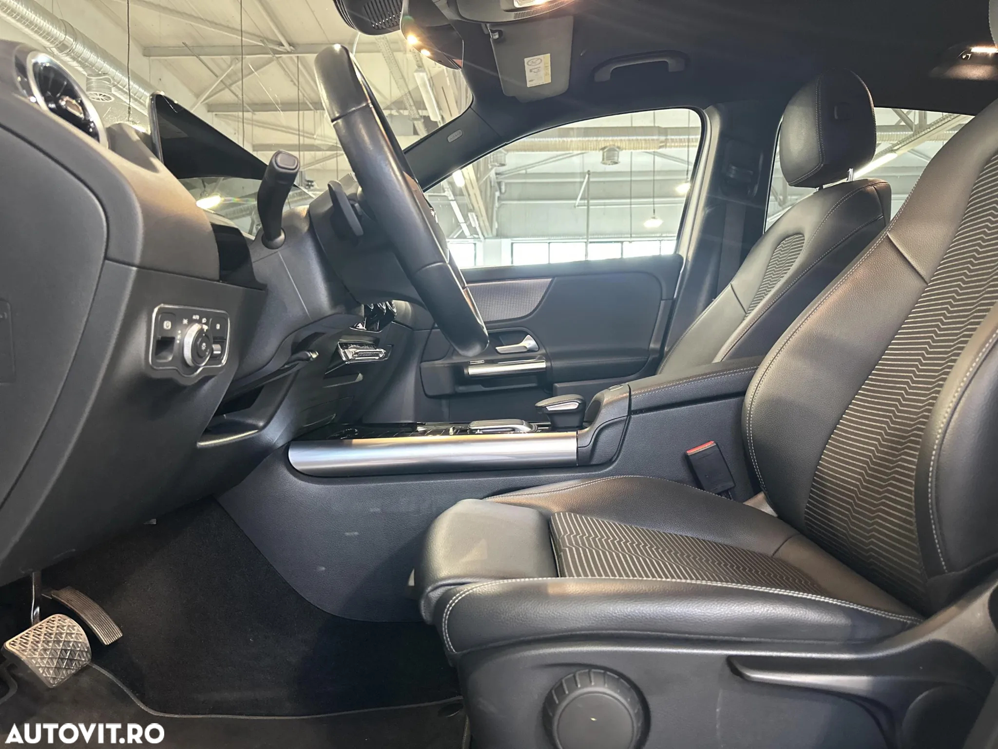 Mercedes-Benz GLA 200 Aut. - 23