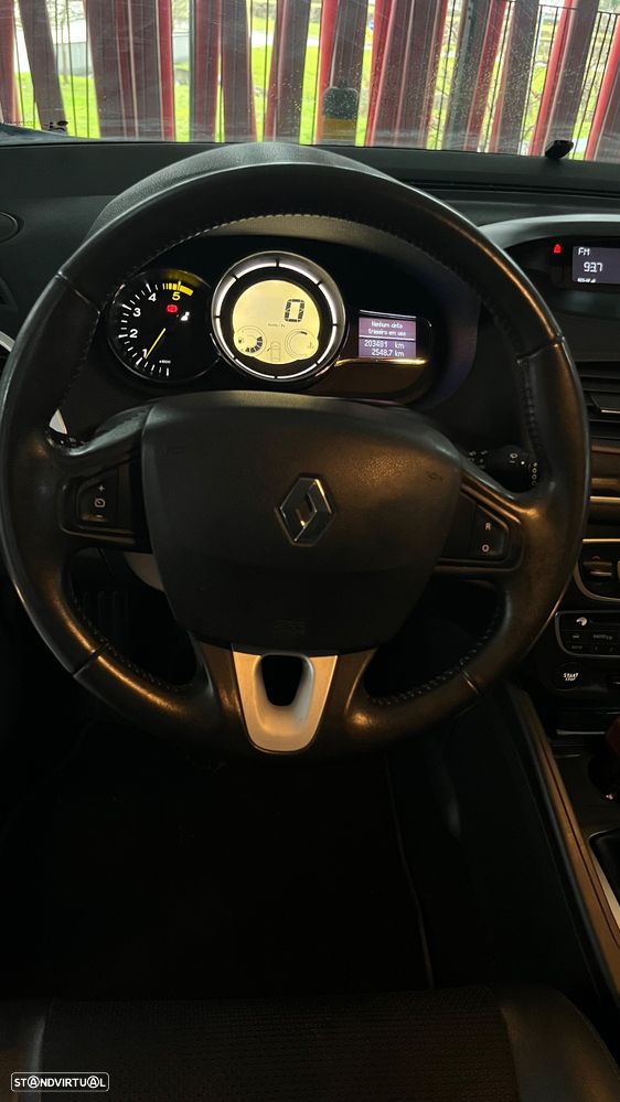 Renault Mégane Sport Tourer 1.5 dCi Dynamique S - 4