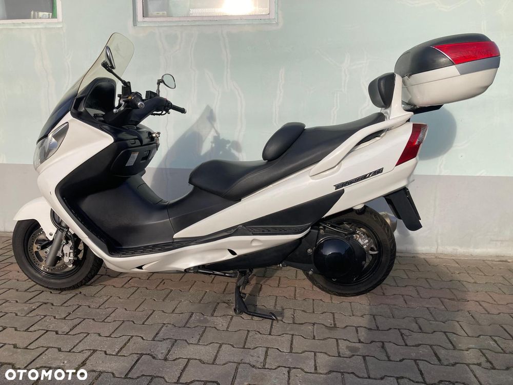 Suzuki Burgman - 1