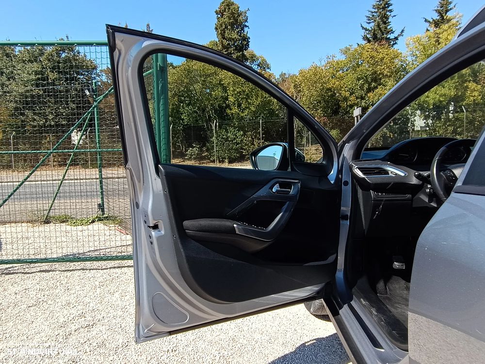 Peugeot 2008 1.6 BlueHDi Active - 17