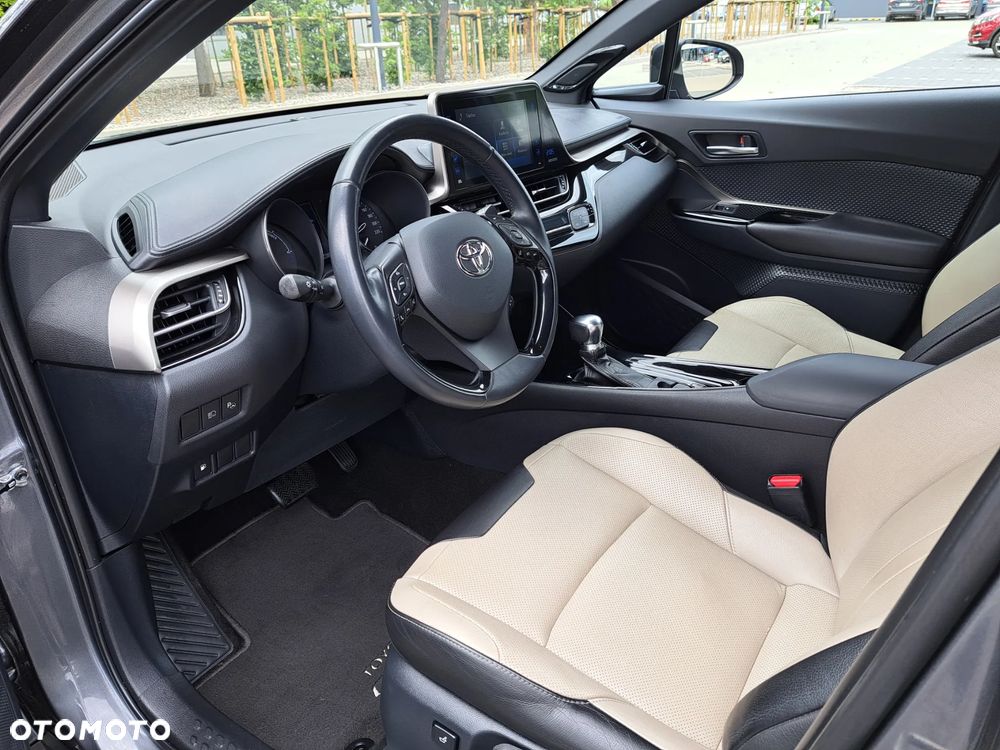 Toyota C-HR Lounge - 14